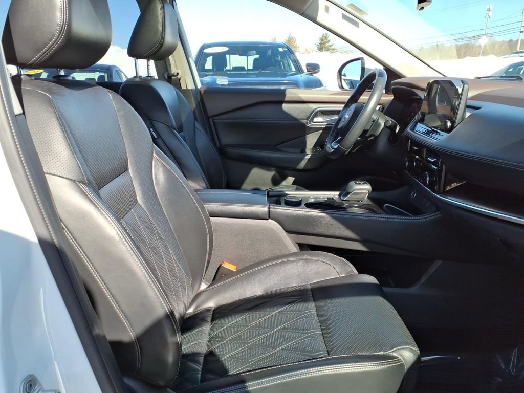 Certified 2023 Nissan Rogue Platinum w/ Platinum Premium Package image 5