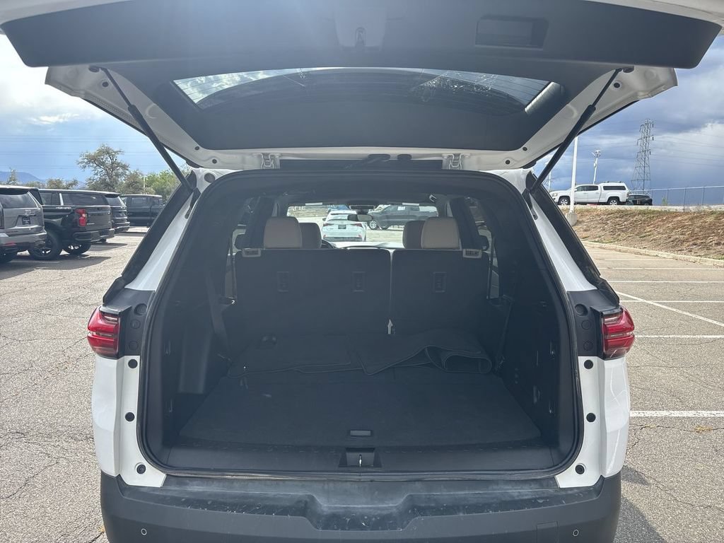 Certified 2022 Chevrolet Traverse LS AWD/4WD image 29