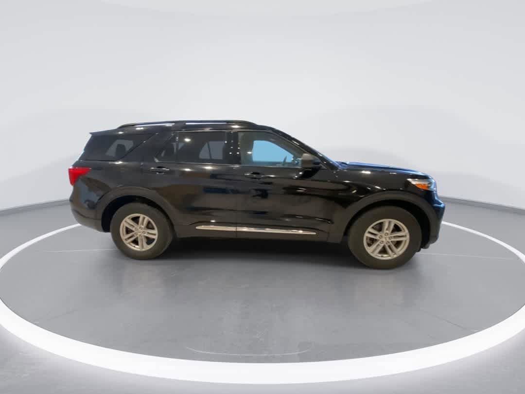 Used 2020 Ford Explorer XLT w/ Comfort Package AWD/4WD image 9