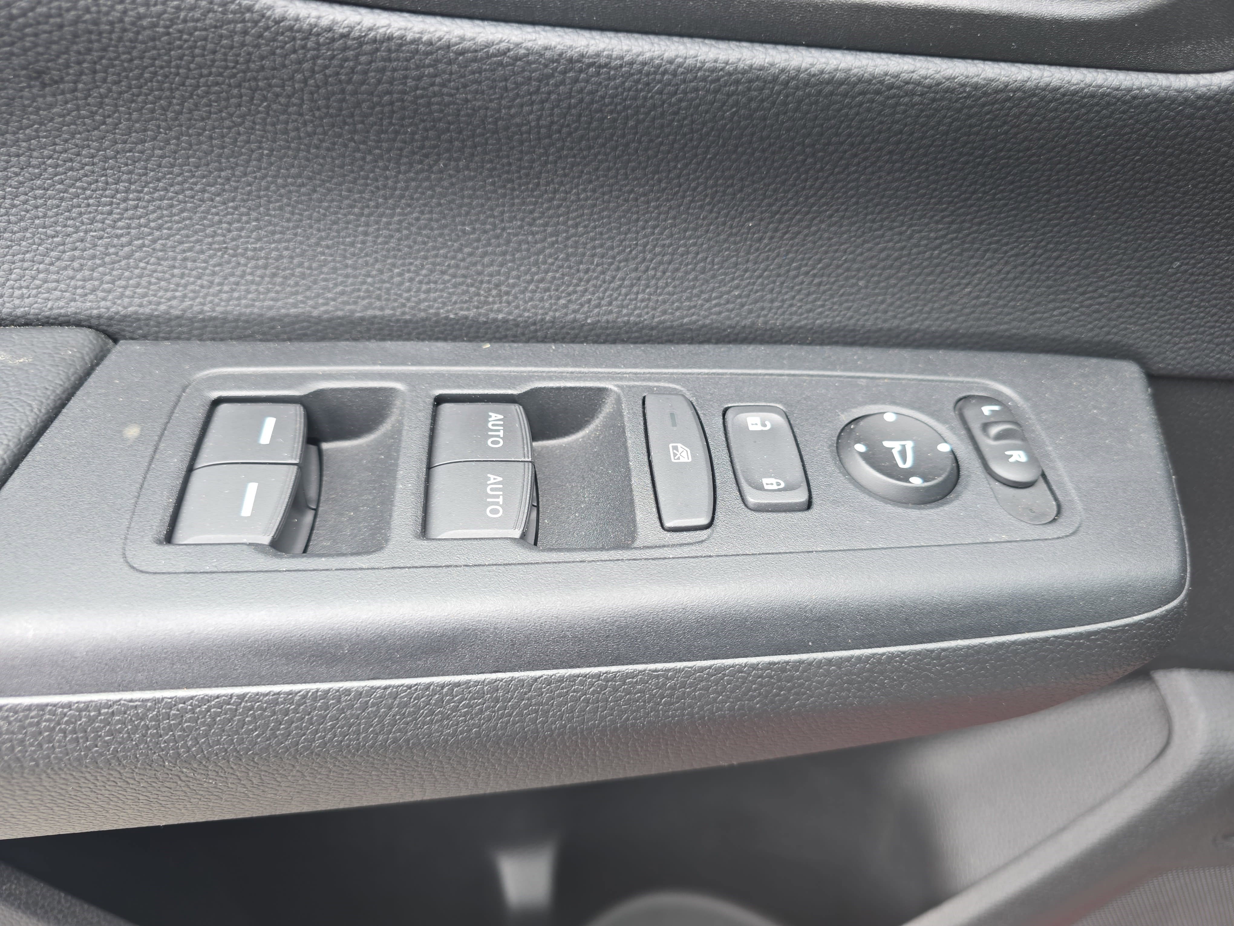 Used 2024 Honda CR-V EX image 25