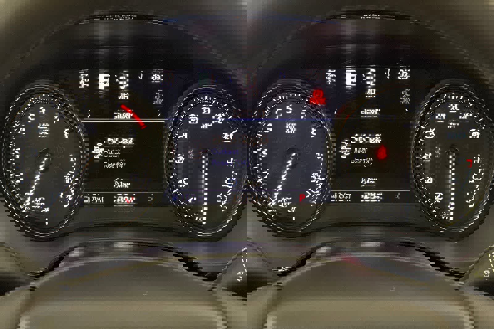 Used 2023 Cadillac XT6 Sport w/ Technology Package image 25