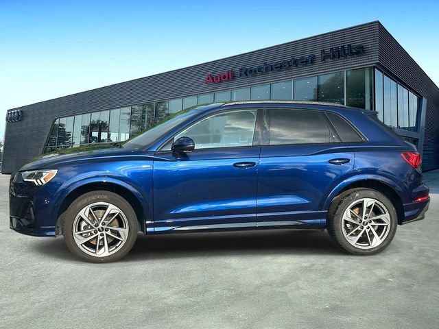 Certified 2025 Audi Q3 2.0T Premium w/ Convenience Plus Package AWD/4WD image 2