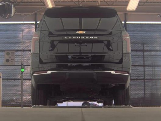 Used 2025 Chevrolet Suburban LS image 7