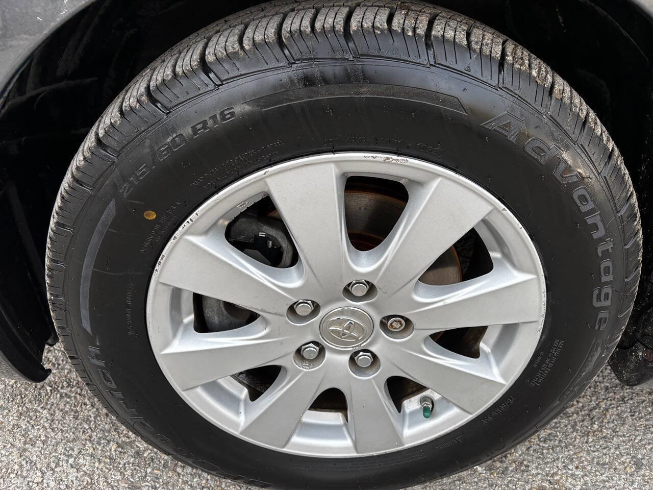 Used 2007 Toyota Camry XLE FWD image 32