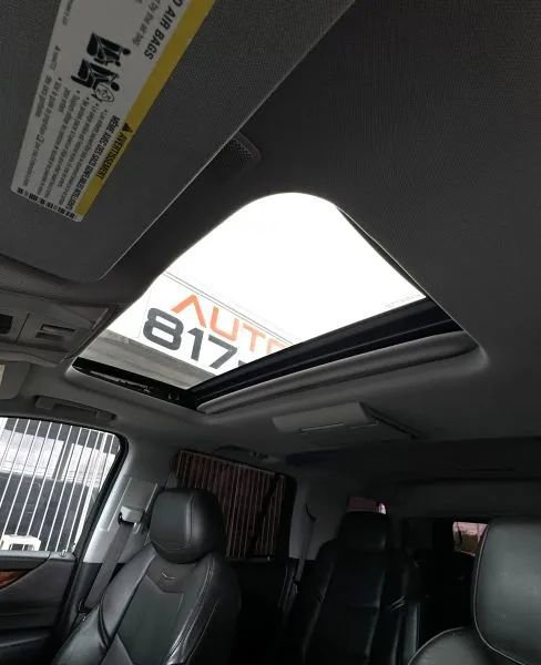 Used 2015 Cadillac Escalade Premium AWD/4WD image 28