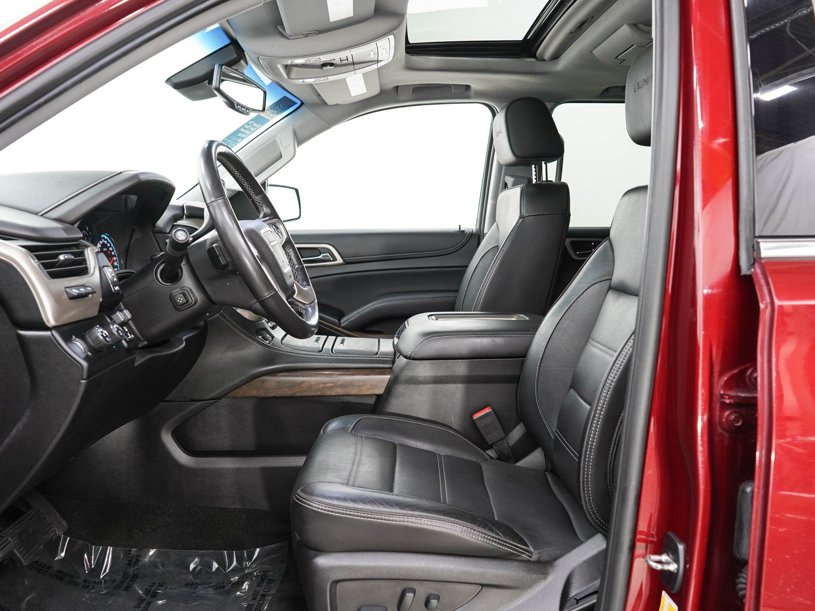 Used 2018 GMC Yukon XL Denali w/ Open Road Package AWD/4WD image 27