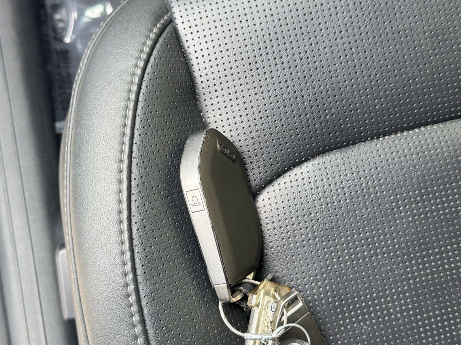 Used 2024 Kia Sorento S image 22