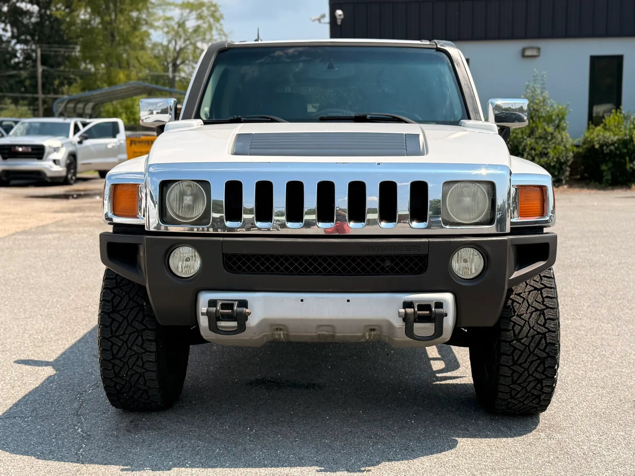 Used 2009 HUMMER H3 Luxury AWD/4WD image 4