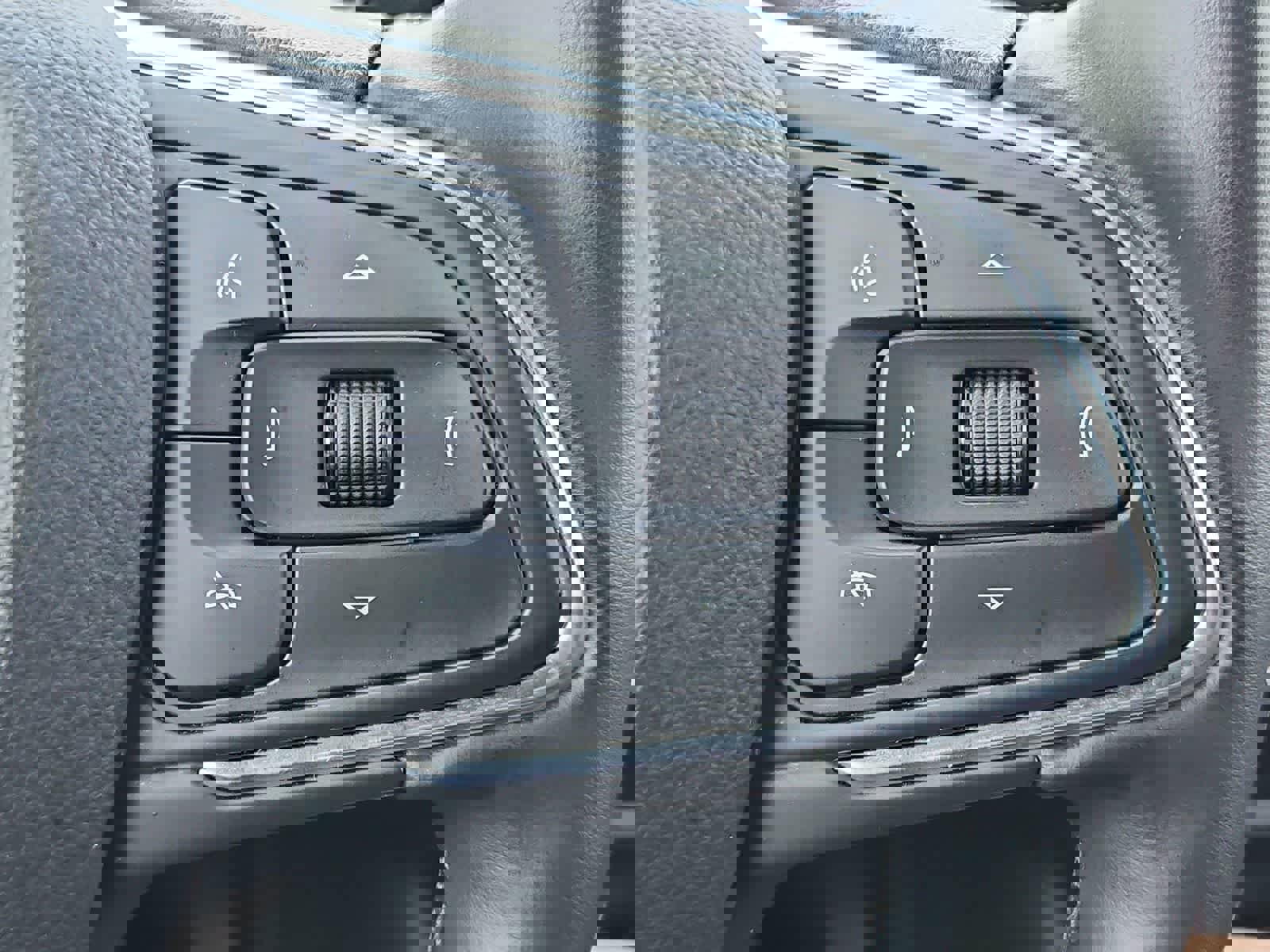 Used 2024 Buick Envista Avenir image 25