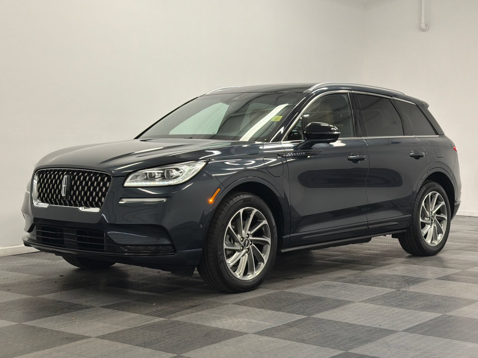 Certified 2022 Lincoln Corsair Grand Touring w/ Elements Technology Bundle AWD/4WD video 1