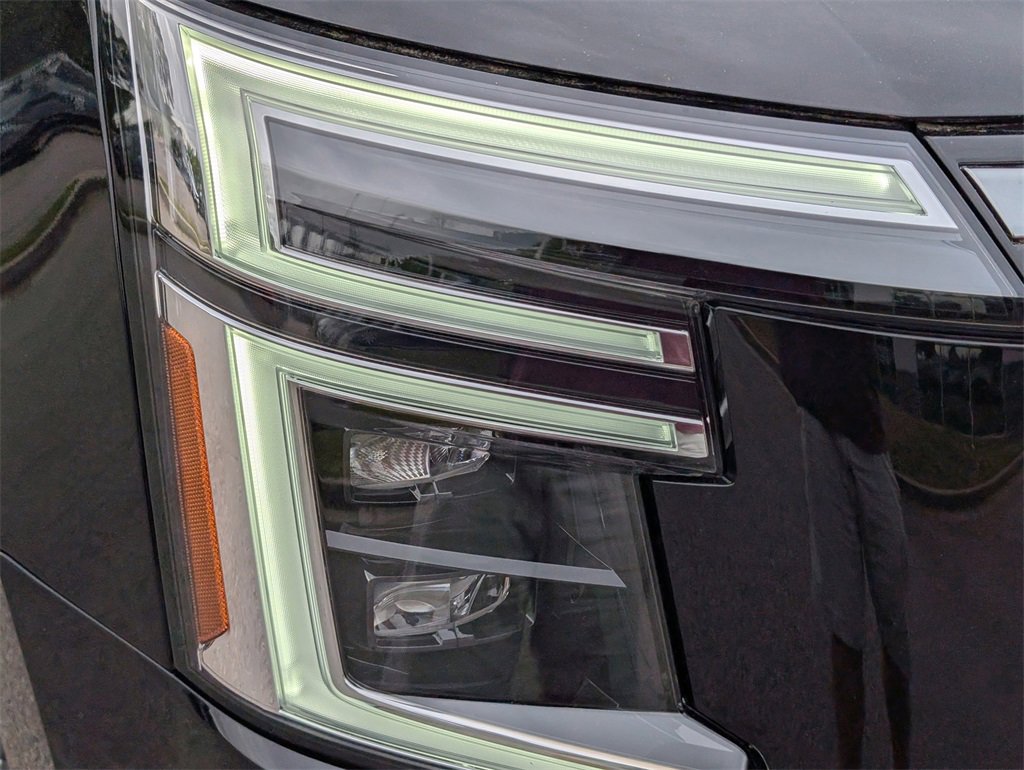 New 2025 Nissan Armada SL image 4