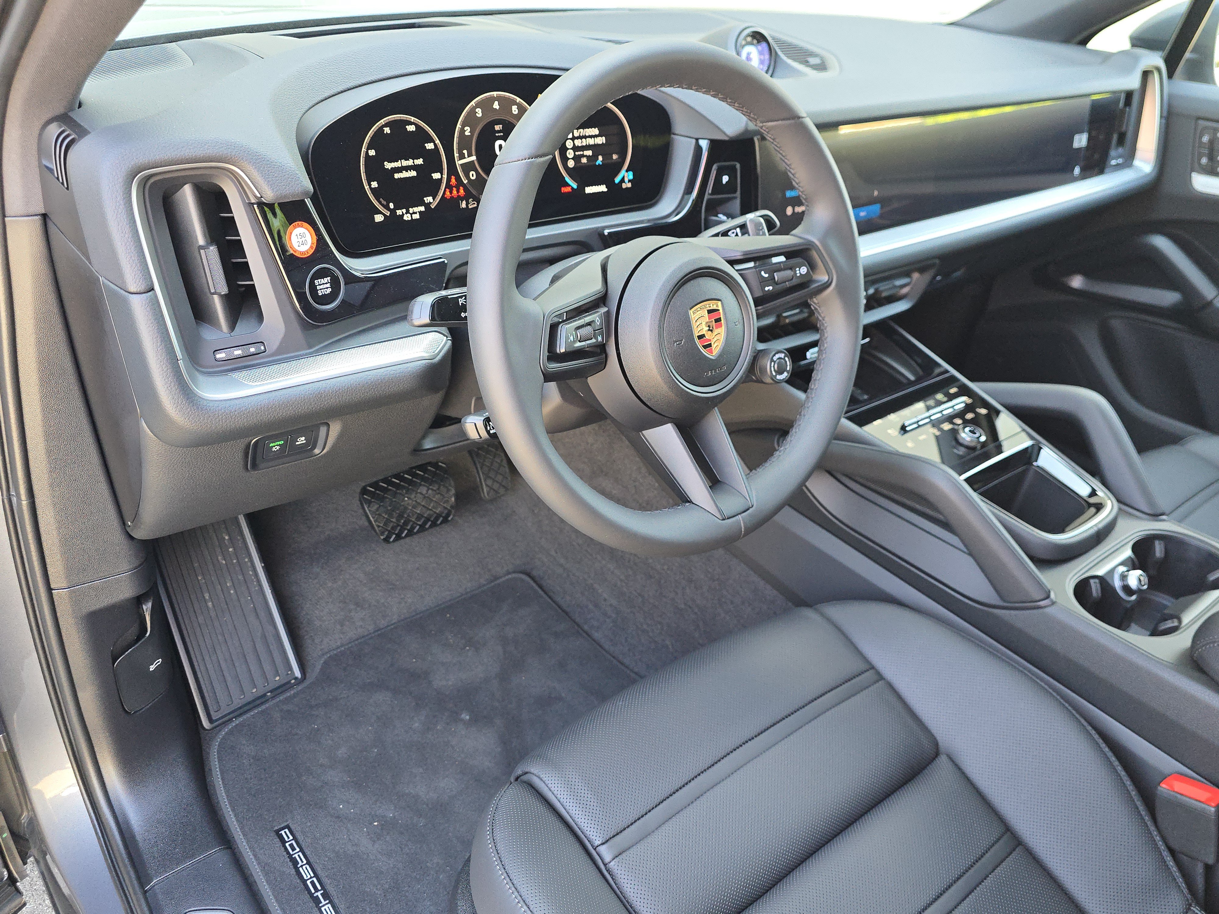 New 2026 Porsche Cayenne Coupe AWD/4WD image 4