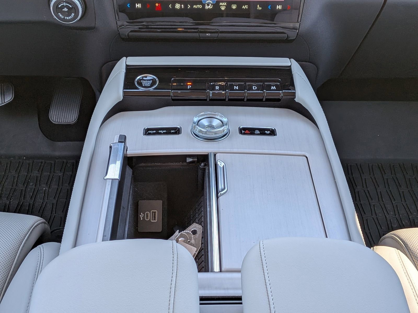 Certified 2025 Lincoln Navigator Reserve image 22