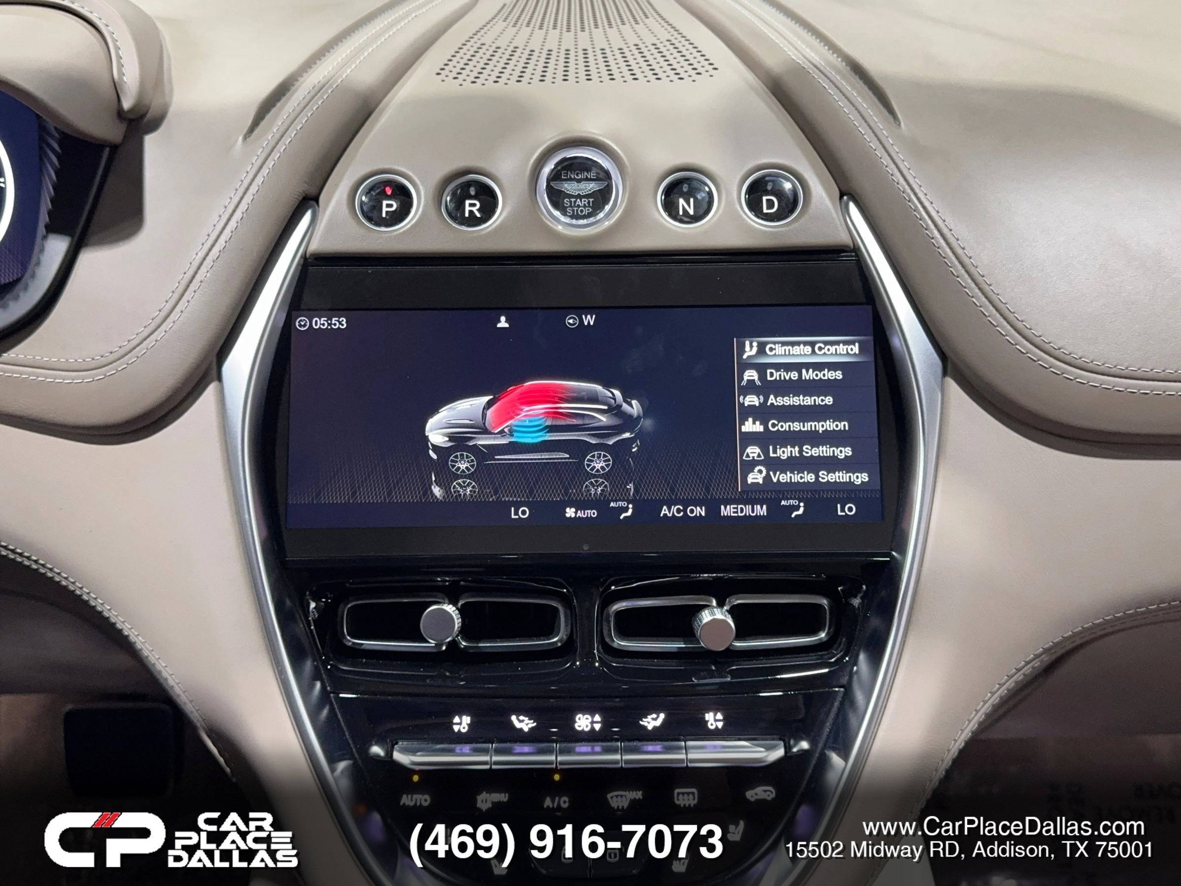 Used 2021 Aston Martin DBX image 39