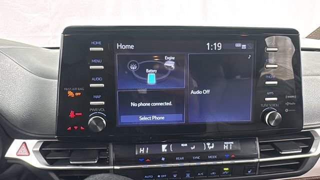 Used 2024 Toyota Sienna XLE image 28