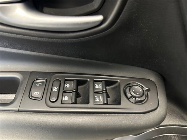 Used 2020 Jeep Renegade Altitude image 21