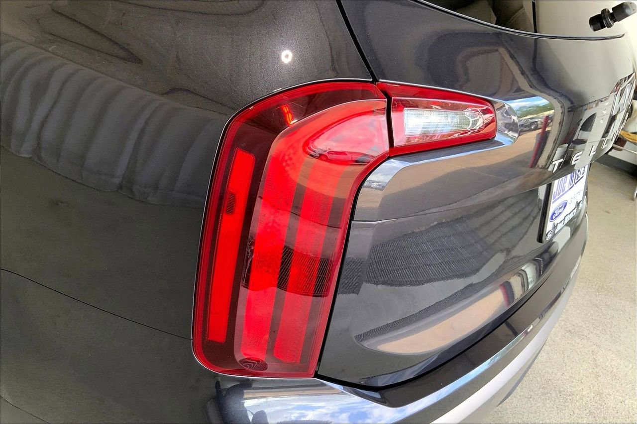 Used 2025 Kia Telluride S FWD image 28