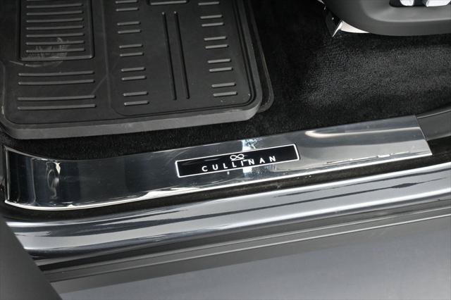 Certified 2024 Rolls-Royce Cullinan Black Badge AWD/4WD image 16