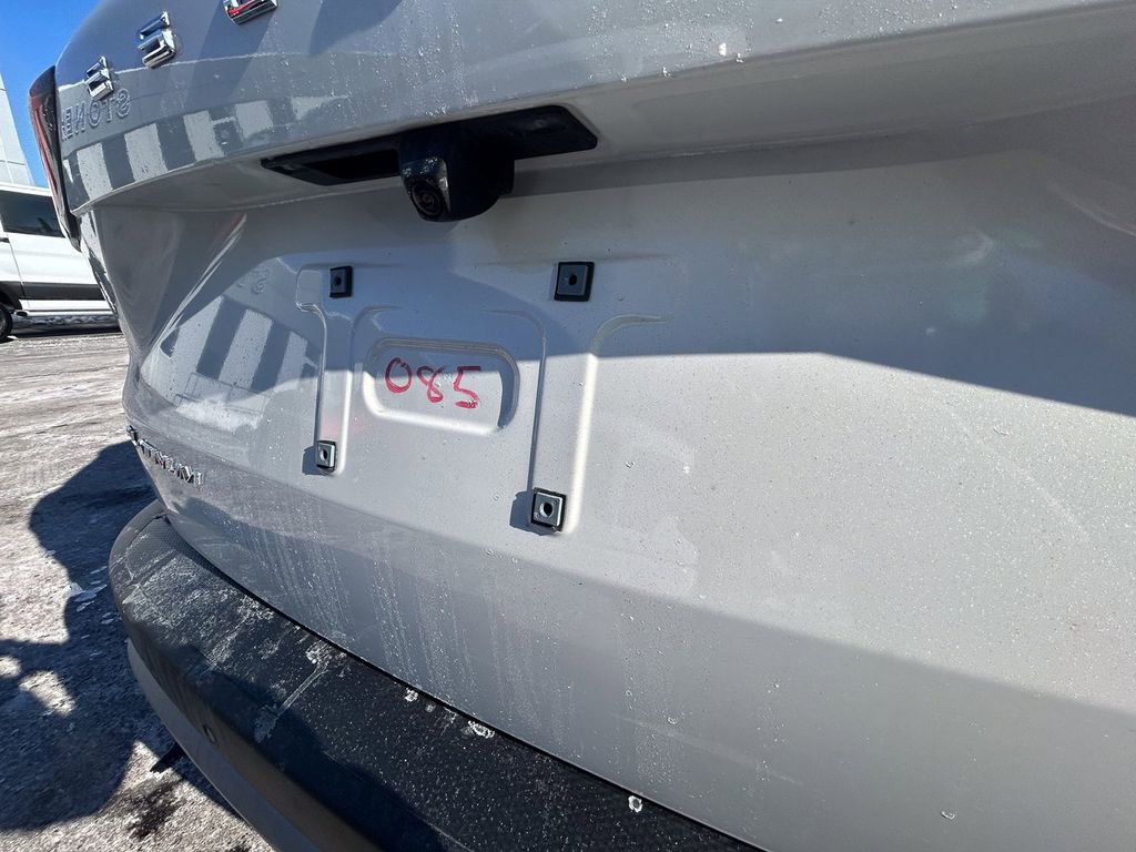 Used 2025 Ford Escape Platinum w/ Premium Technology Package image 8