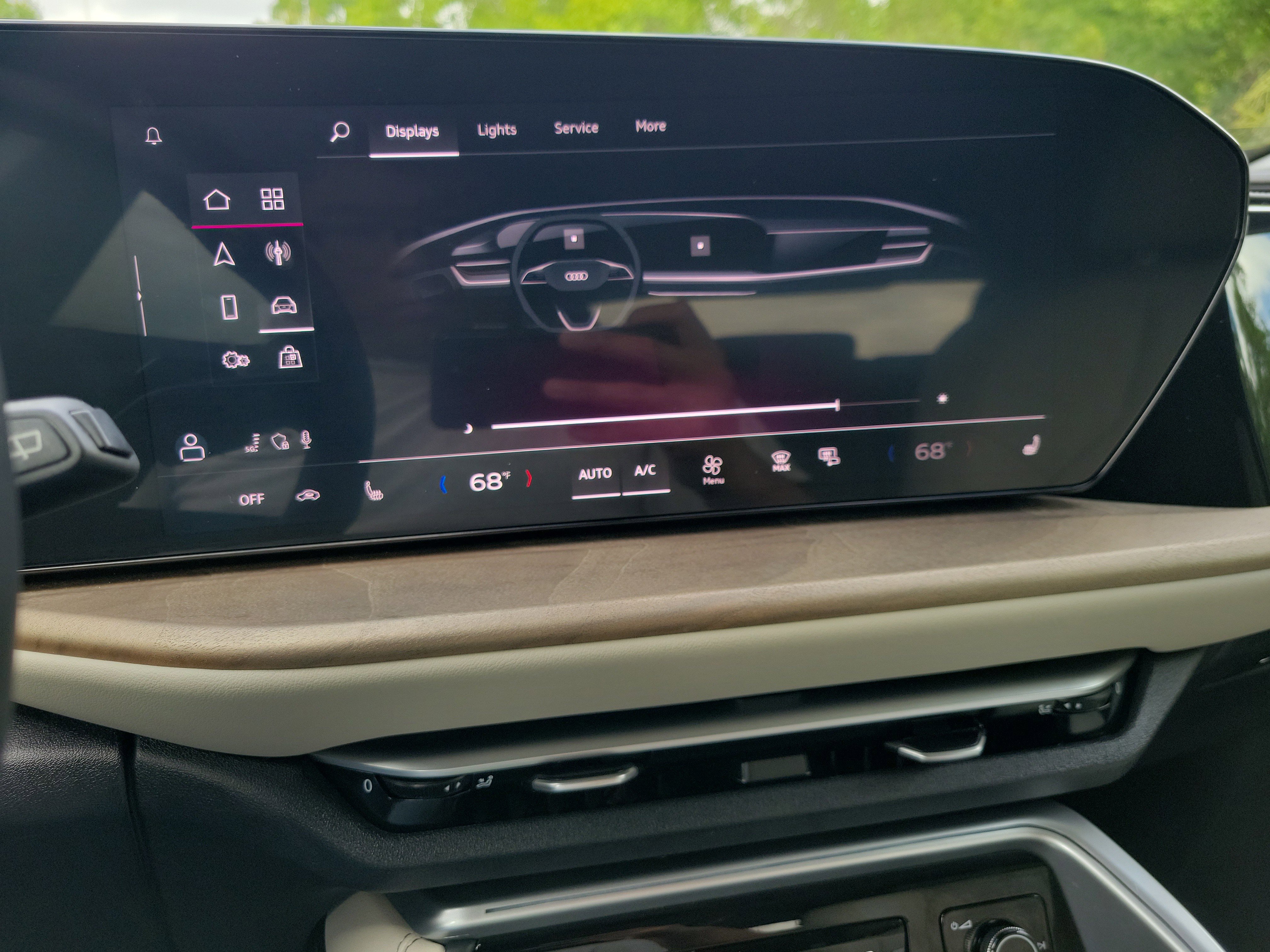 Used 2025 Audi Q5 Premium w/ Convenience Package image 24