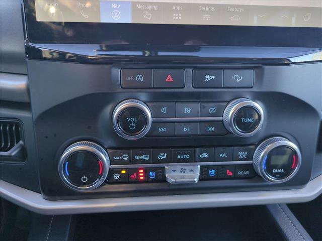 Used 2023 Ford Expedition XLT image 15