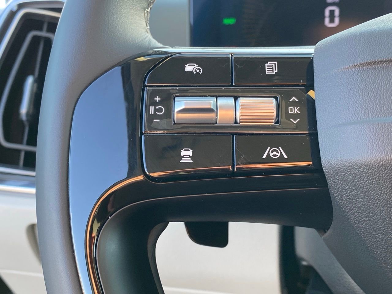 New 2026 Kia Sorento EX FWD image 14