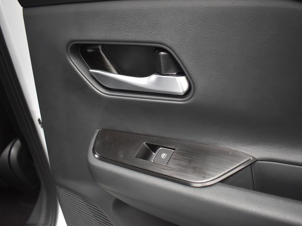 New 2026 Nissan Kicks SR w/ Illumination Package image 19