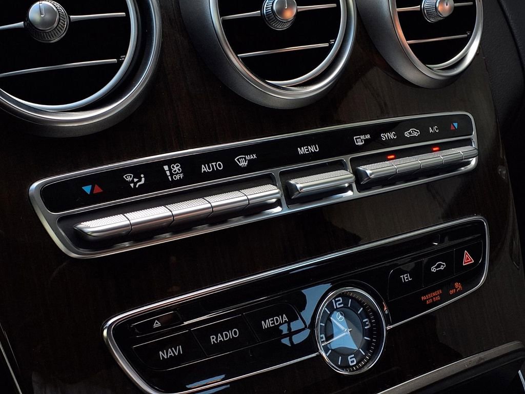 Used 2015 Mercedes-Benz C 300 Sedan image 9