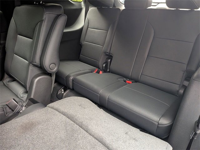 New 2026 Chevrolet Traverse LT w/ LPO, Floor Liner Package image 35