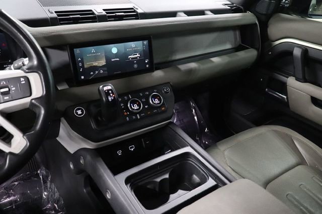 Used 2020 Land Rover Defender 110 S image 31