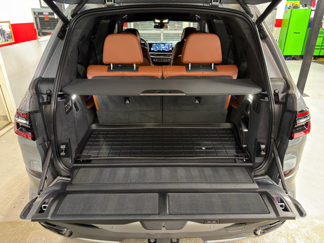 Used 2023 BMW X7 xDrive40i w/ Executive Package AWD/4WD image 27