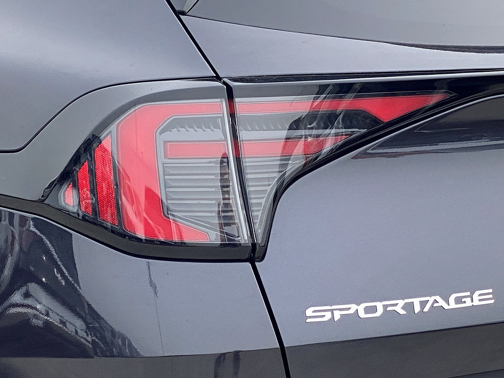 New 2026 Kia Sportage EX FWD image 4