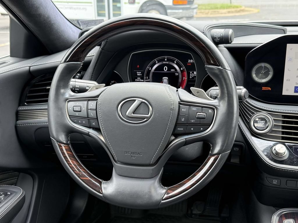 Used 2023 Lexus LS 500 AWD w/ Interior Upgrade Package image 9