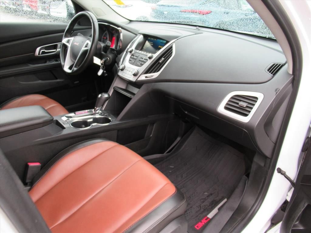 Used 2017 GMC Terrain SLT image 11