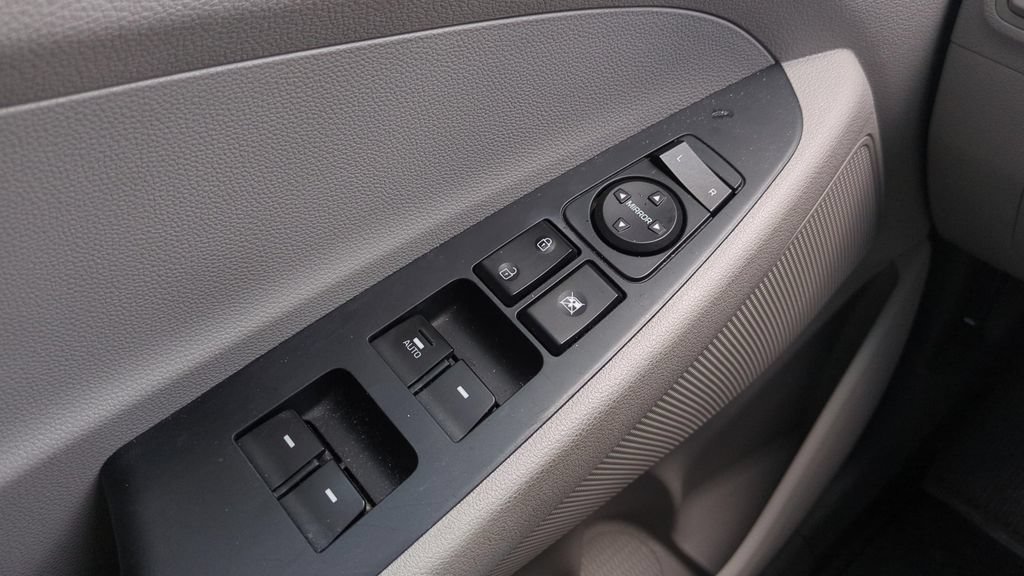Used 2019 Hyundai Tucson Value FWD image 18