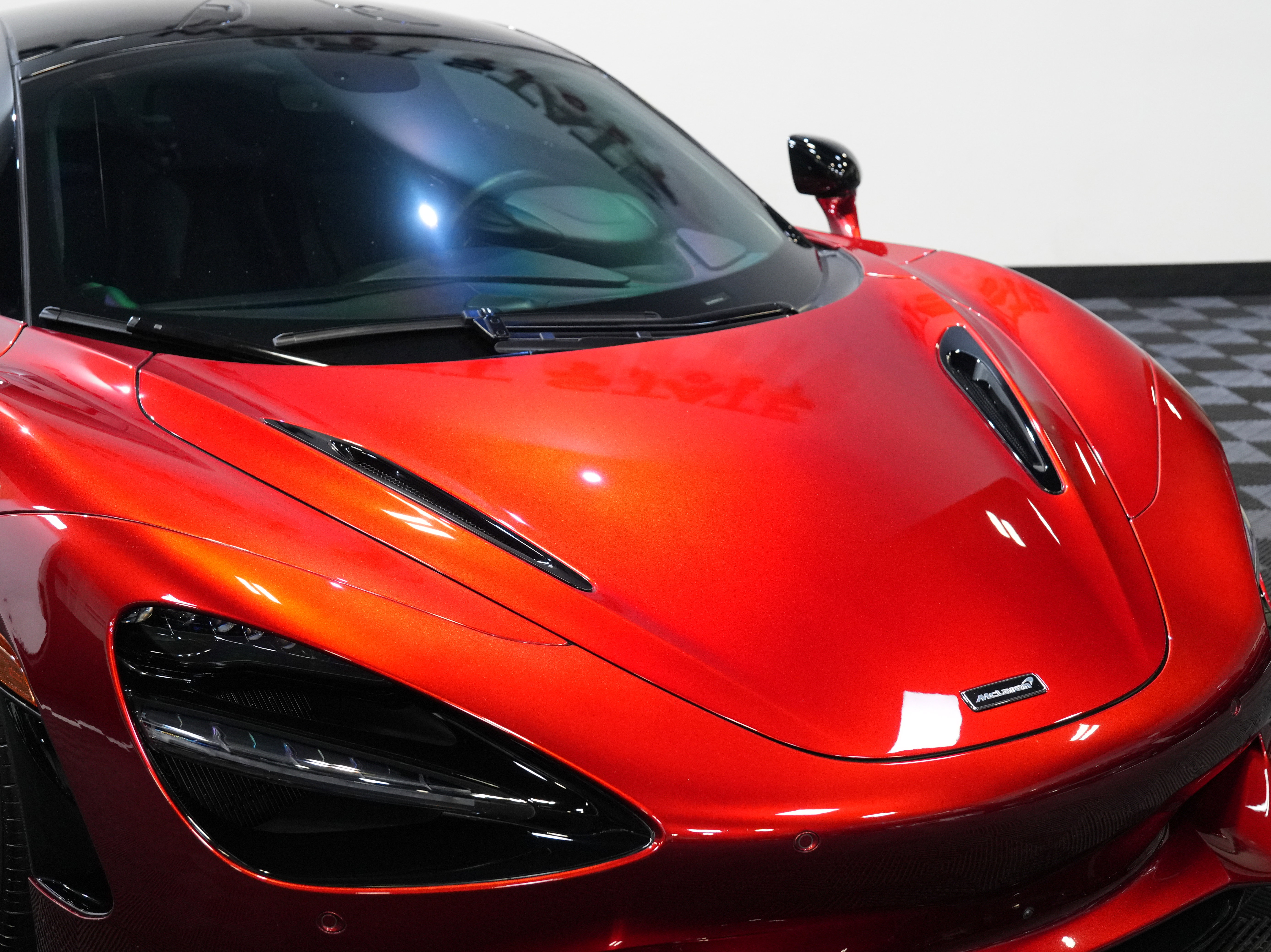 Used 2024 McLaren 750S image 14