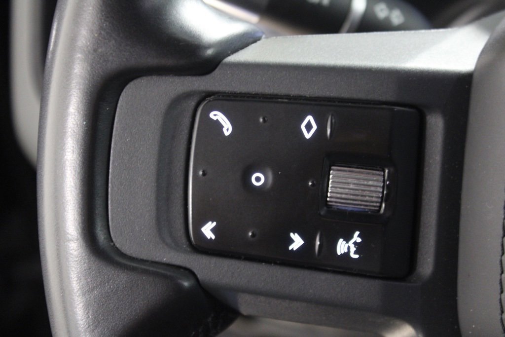 Used 2020 Land Rover Defender 110 X image 19