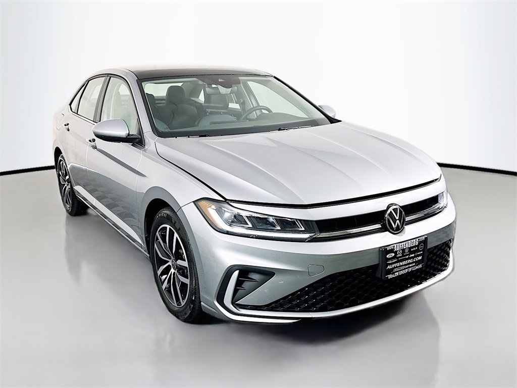 Used 2025 Volkswagen Jetta SE