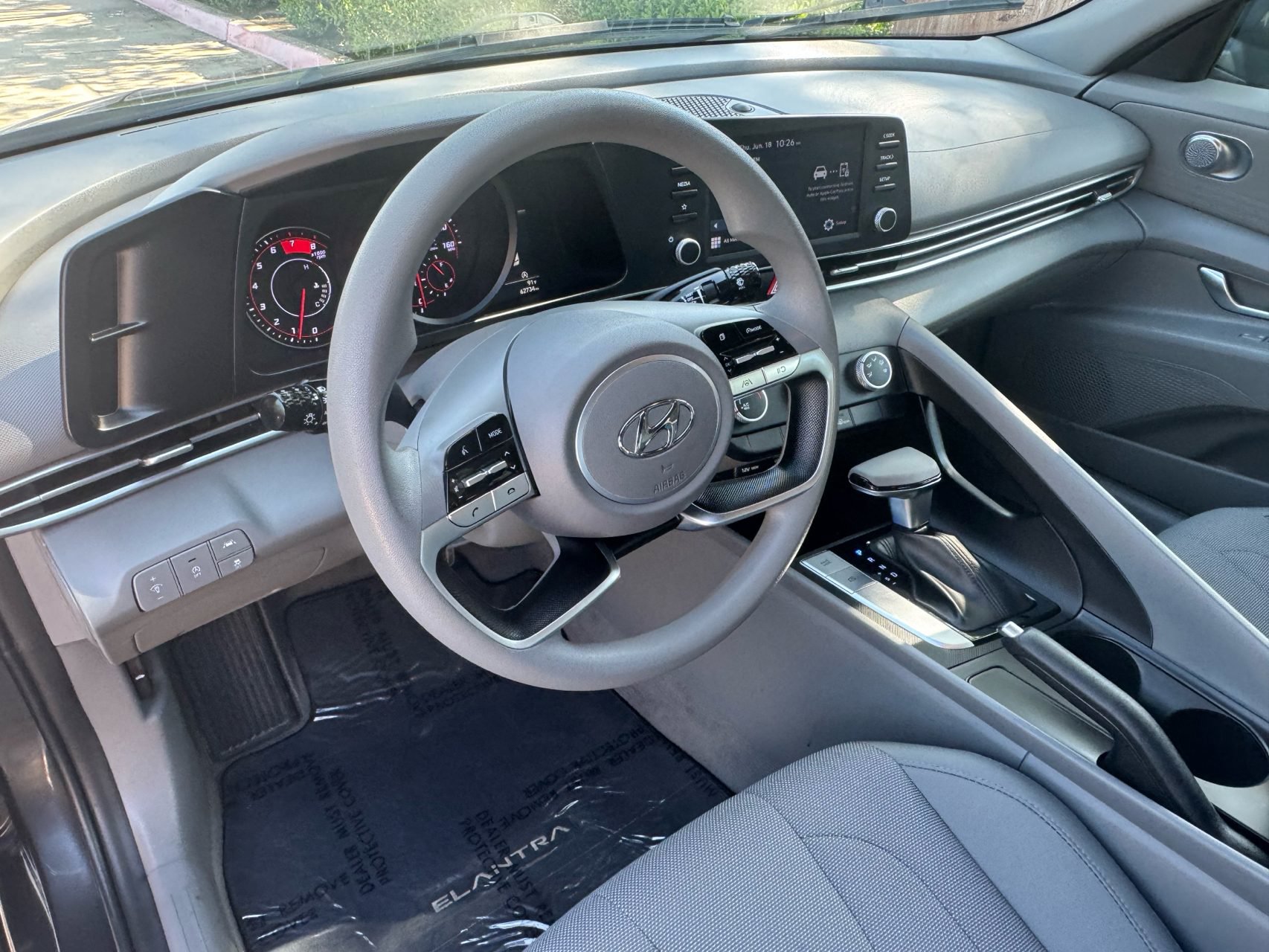 Used 2021 Hyundai Elantra SE FWD image 19
