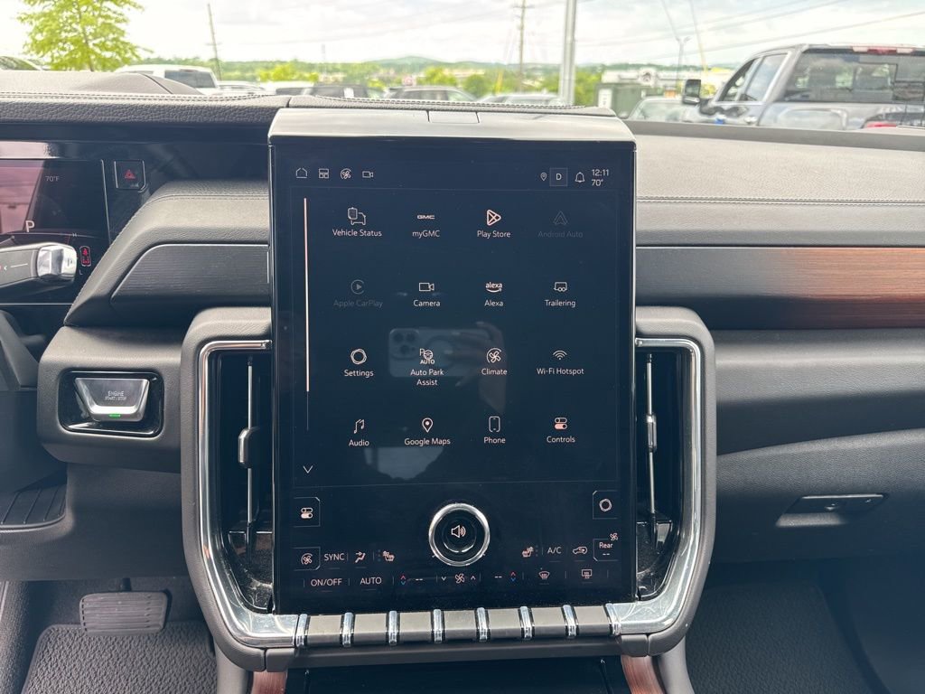 Used 2025 GMC Yukon Denali AWD/4WD image 15
