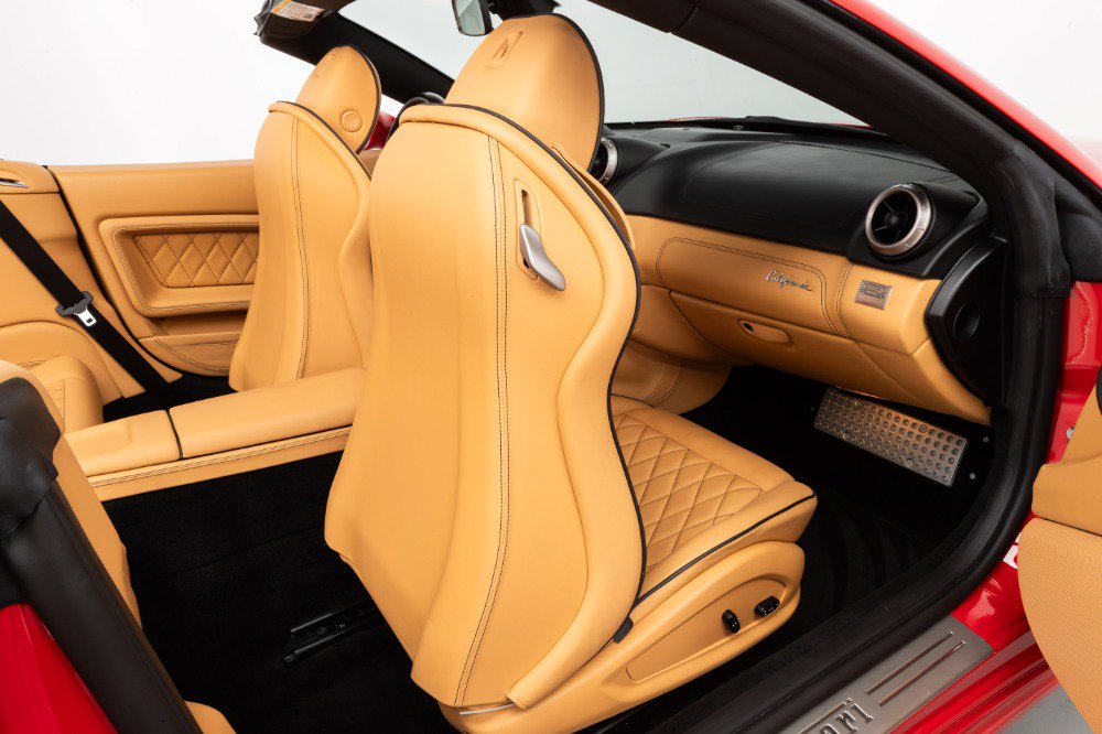 Used 2011 Ferrari California image 67