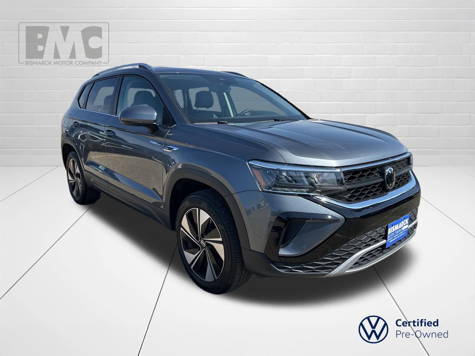 Certified 2024 Volkswagen Taos SE w/ Panoramic Sunroof Package image 2
