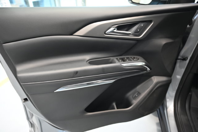 New 2027 Chevrolet Traverse LT w/ LPO, Floor Liner Package AWD/4WD image 28