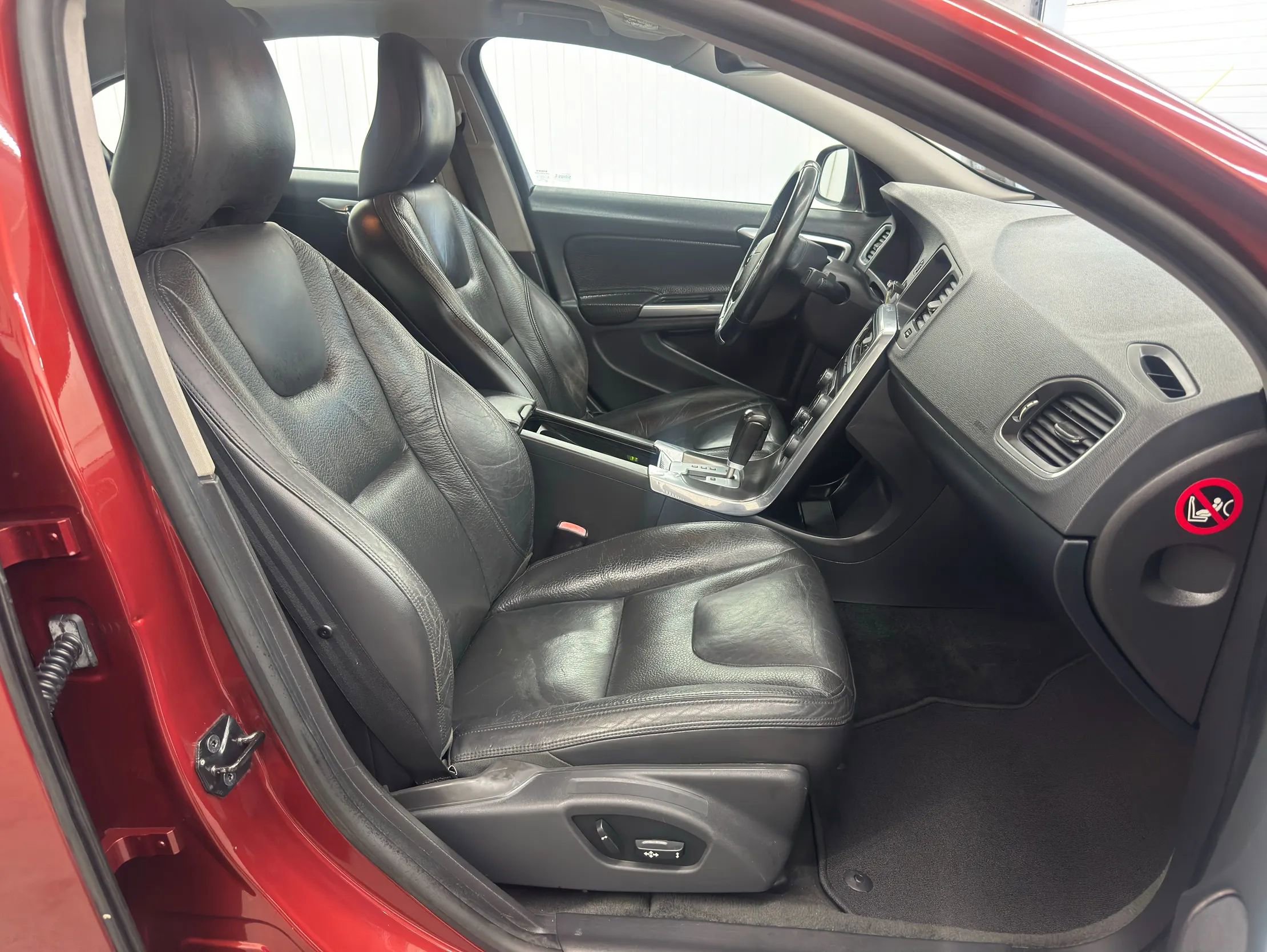 Used 2012 Volvo S60 T5 image 16