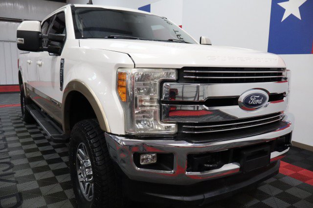 Used 2019 Ford F250 Lariat w/ Lariat Value Package AWD/4WD image 16