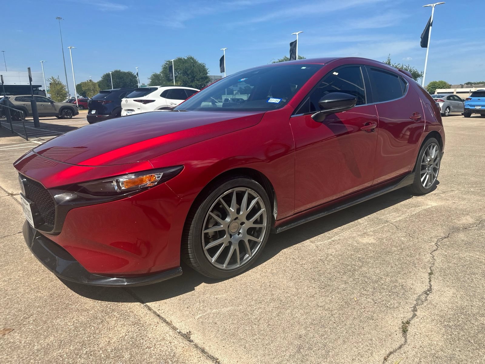 Used 2020 MAZDA MAZDA3 Hatchback w/ Appearance Package FWD image 3