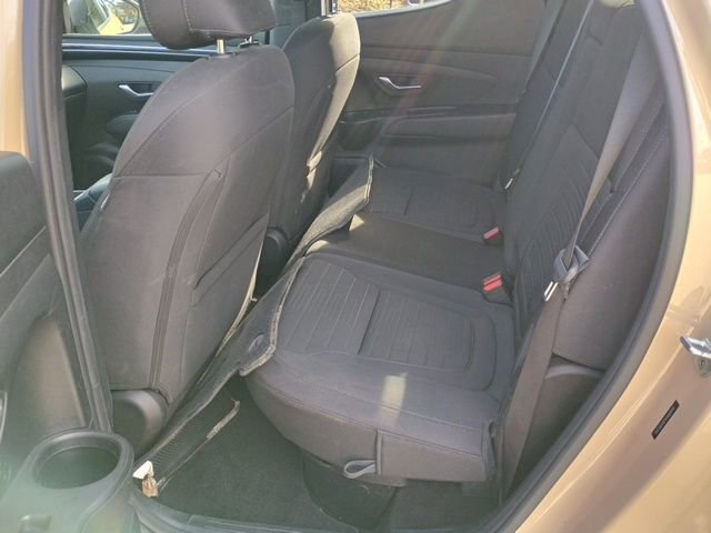 Used 2023 Hyundai Santa Cruz SE w/ Cargo Package image 21