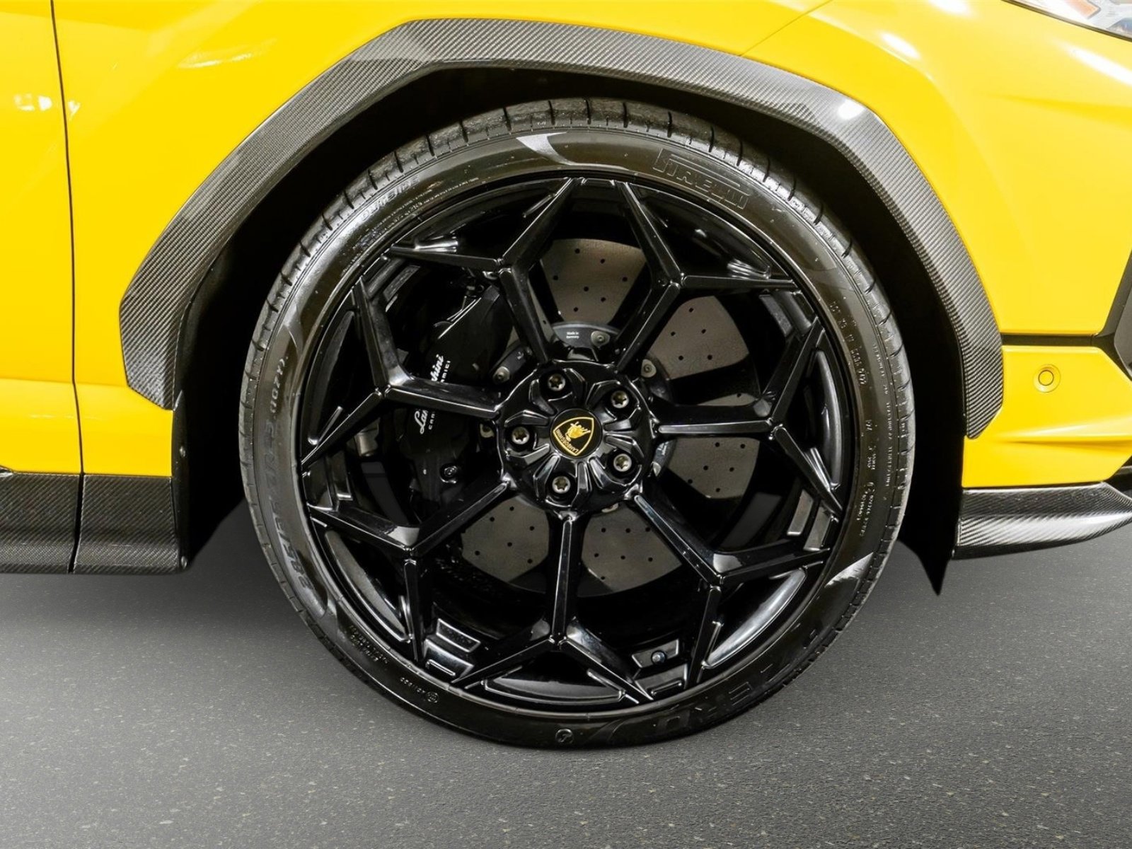 Used 2023 Lamborghini Urus Performante image 7