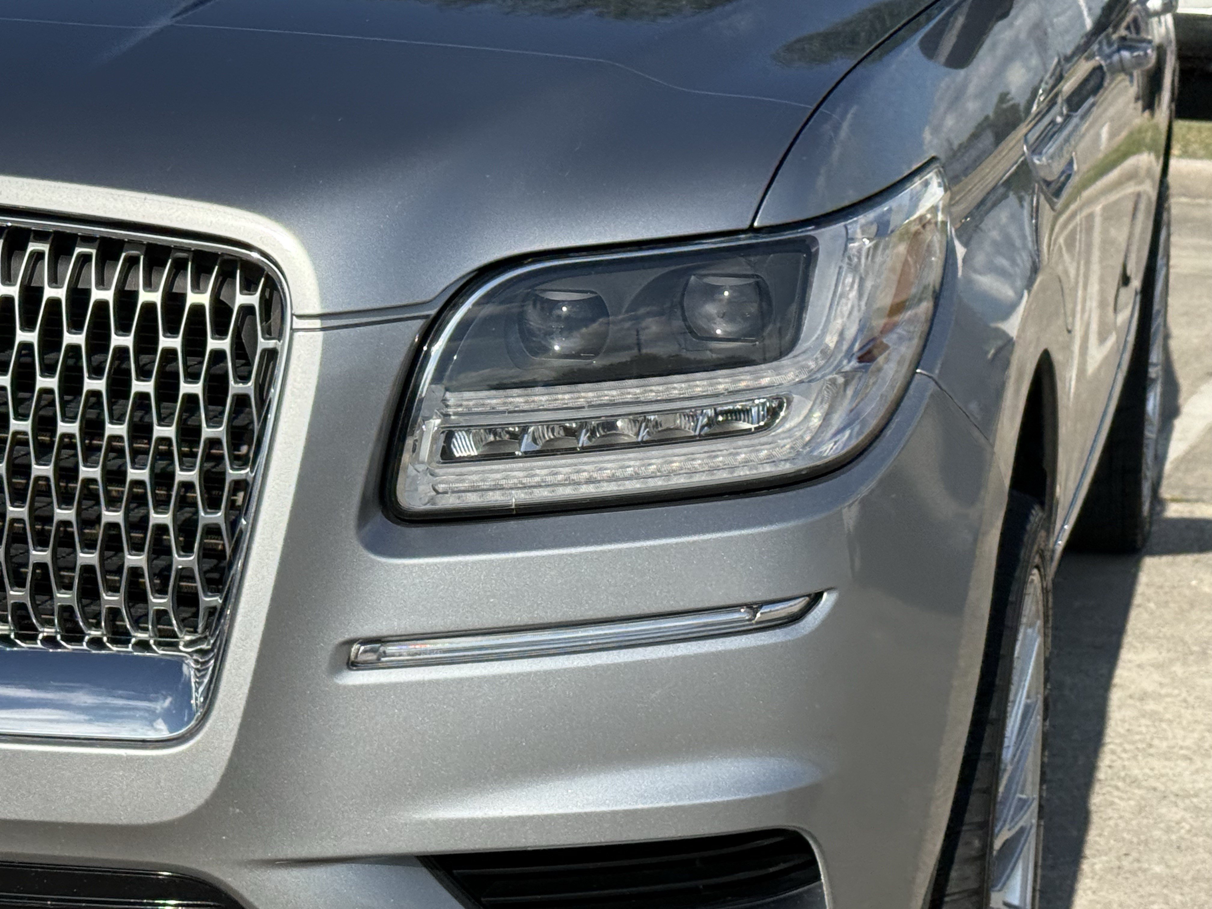 Used 2021 Lincoln Navigator Reserve w/ Luxury Package RWD image 11