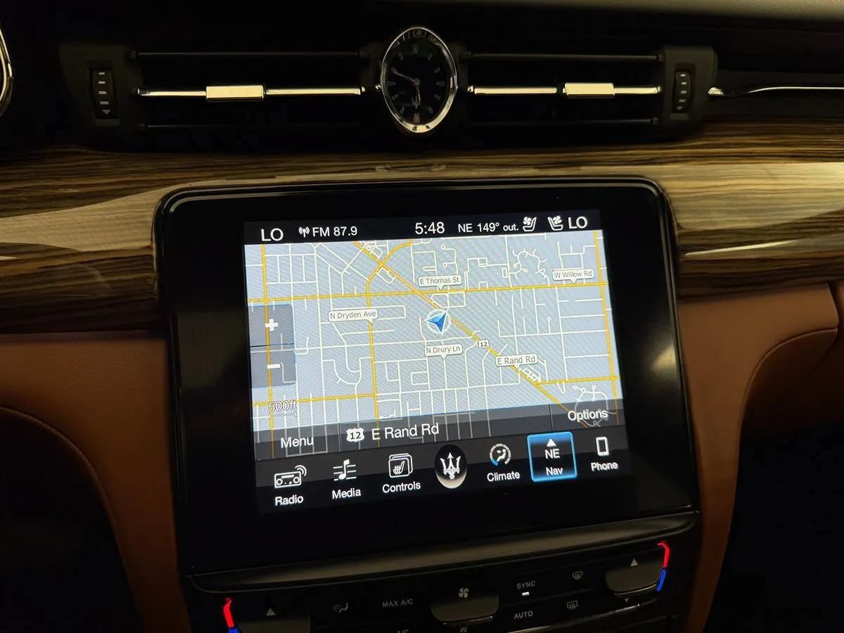Used 2017 Maserati Quattroporte S GranLusso Q4 AWD/4WD image 19